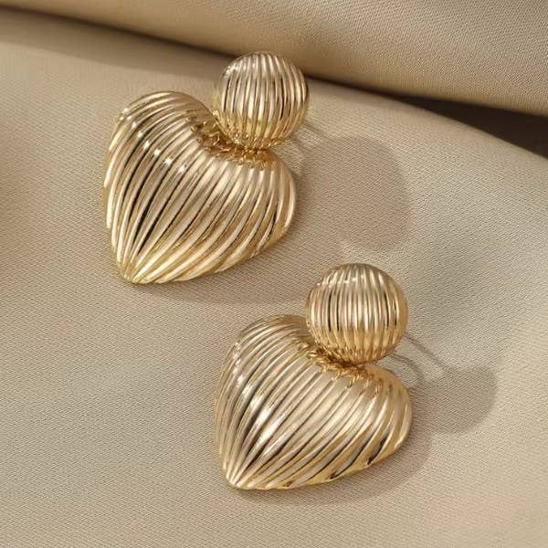 18K Heart Earrings